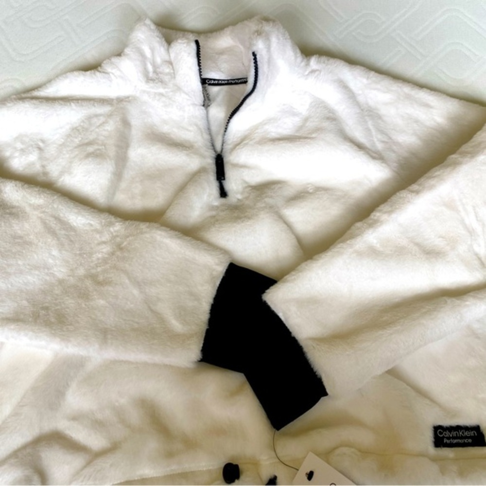CALVIN KLEIN " performance" jacket! SO SOFT ,COZY& CUTE! See pic for more info: